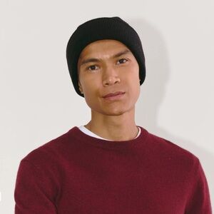 Everlane Classic Black Ribbed Beanie